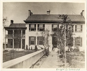 Residência Dr. John Gano Bryan, 1511 North Grand